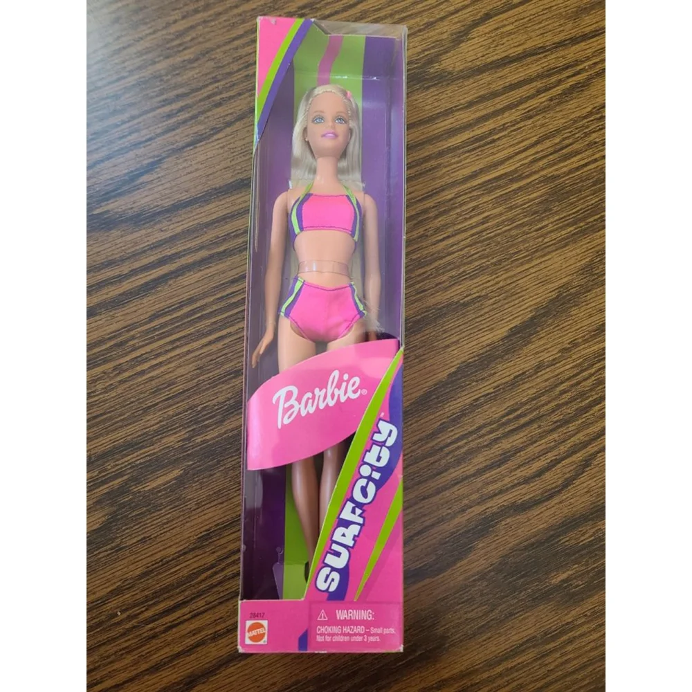 Barbie Vintage 2000 Barbie Surf City Doll NWT Size N/A